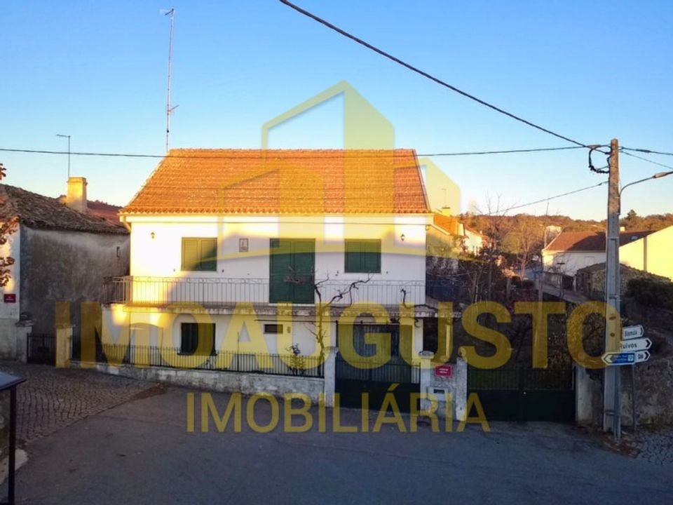 Villa in Ruvina, Guarda - foto 1