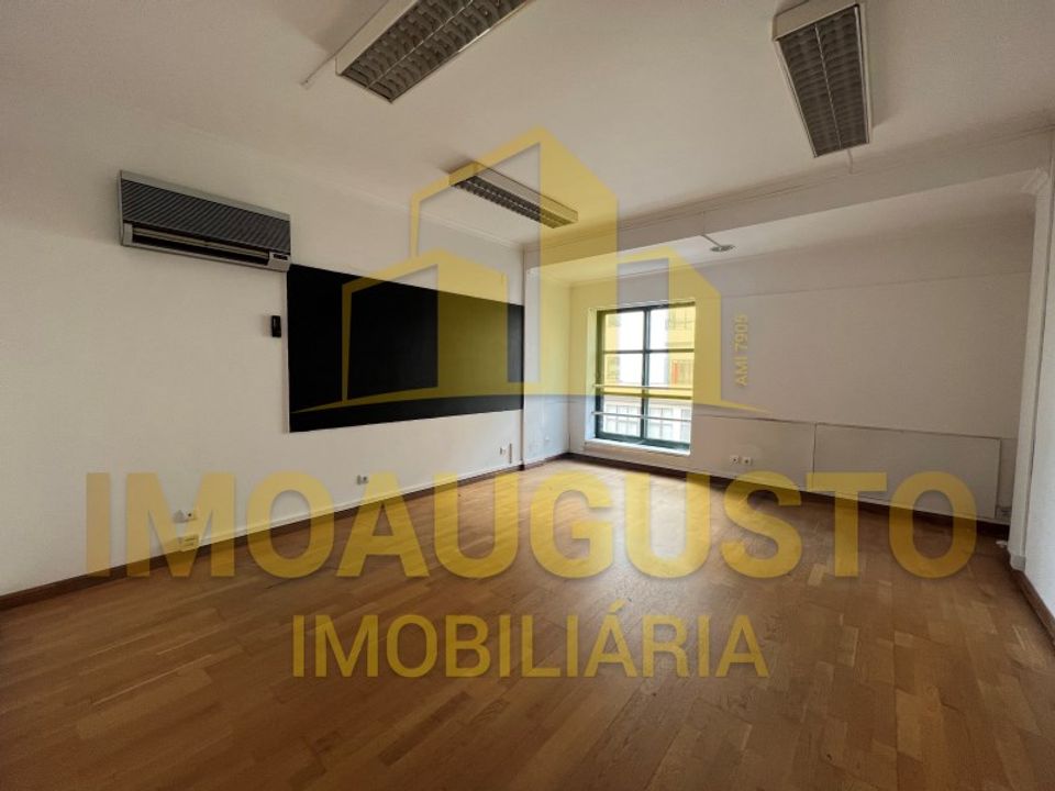 Commercial property in Guarda, Guarda - photo 3