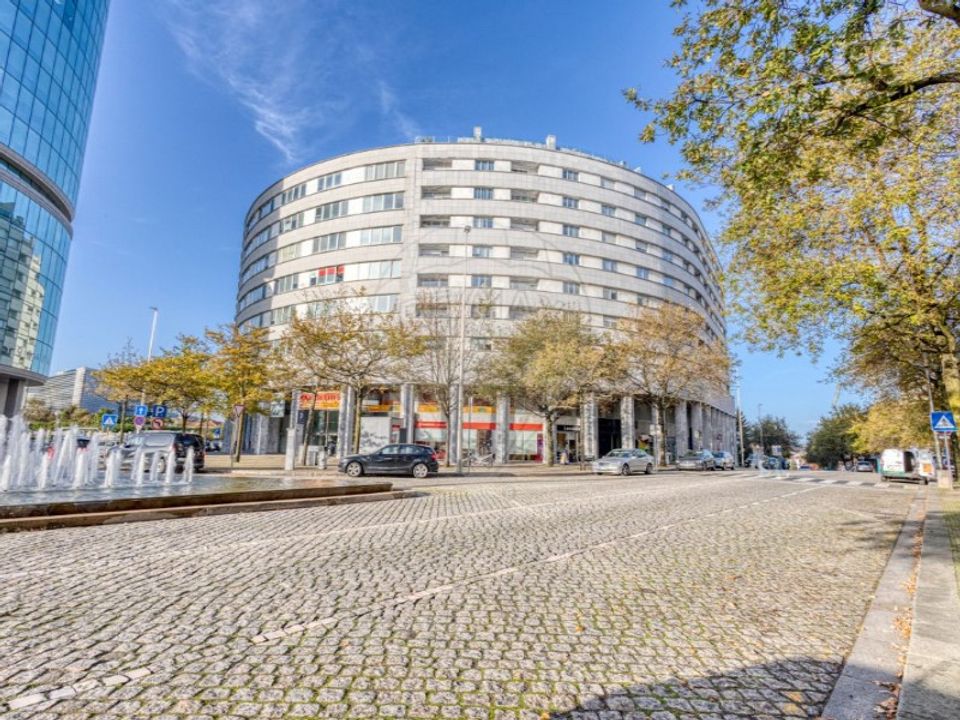 Erhvervsejendom i Maia, Porto - foto 1