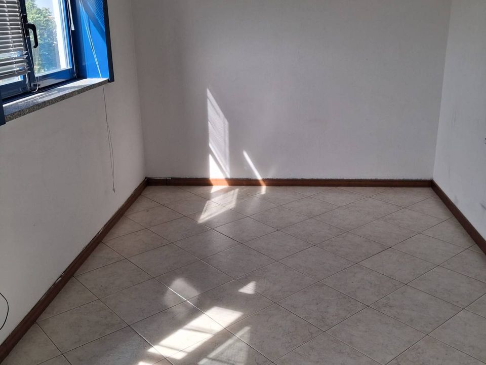 Commercial property in Desio, Monza and Brianza - photo 2