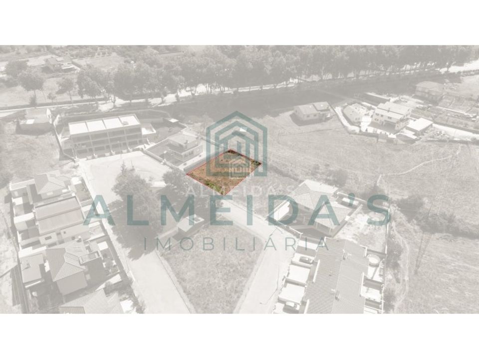 Helårsgrund i Vila Pouca de Aguiar, Vila Real - foto 1