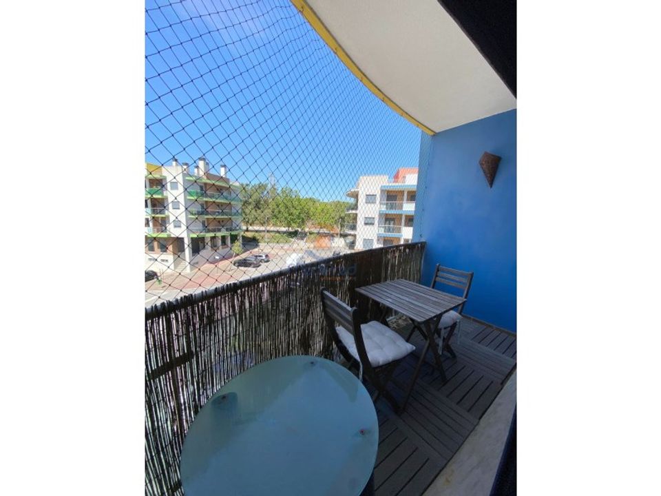 Apartment in Odivelas, Lisbon - photo 4