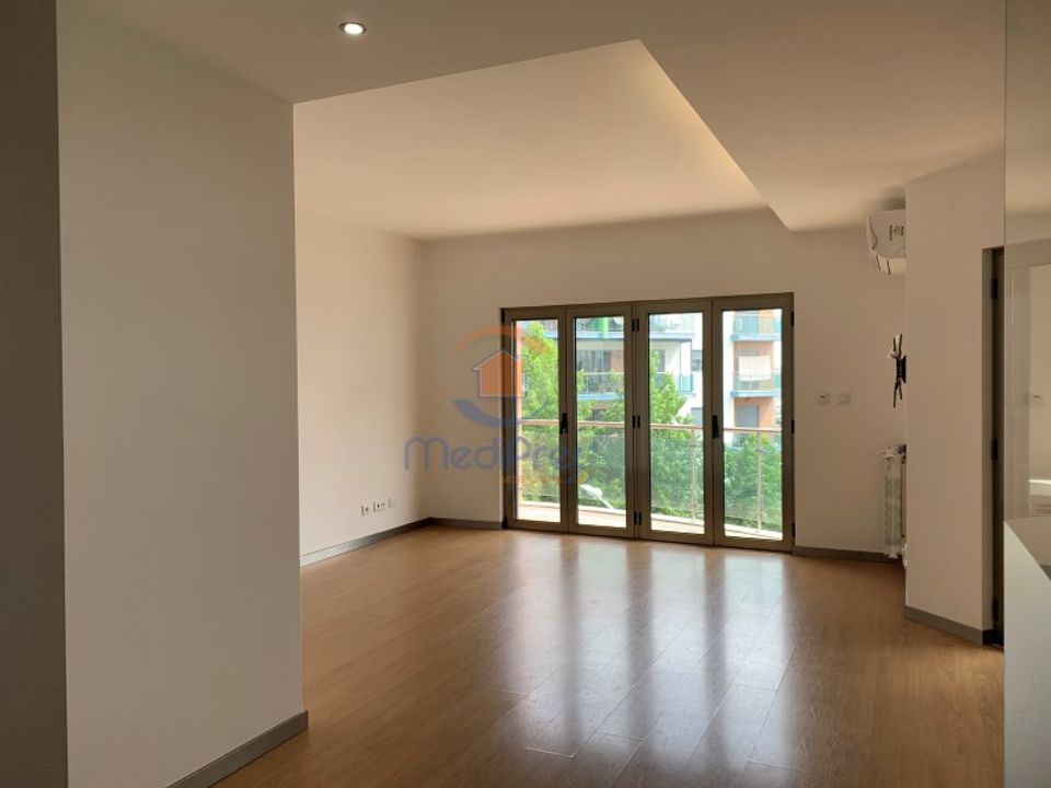 Apartment in Odivelas, Lisbon - photo 1