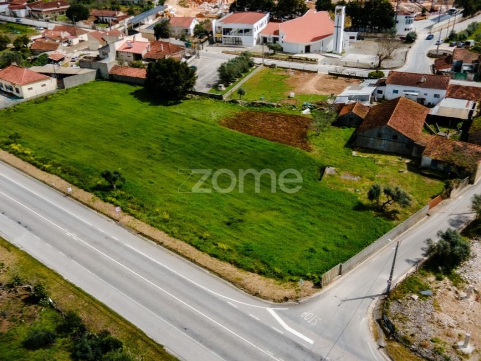 Helårsgrund i Aljubarrota, Leiria - foto 1