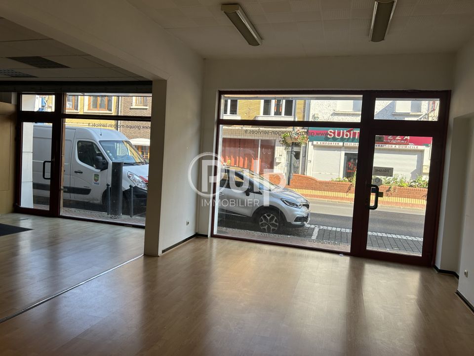 Erhvervsejendom i Hénin-Beaumont, Pas-de-Calais - foto 3