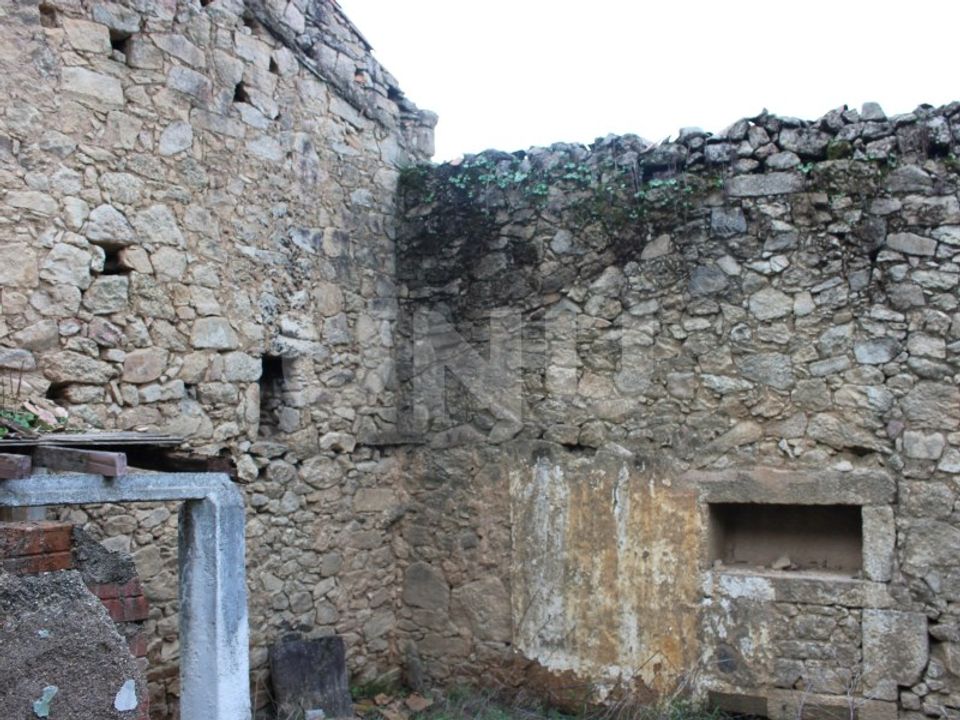 Ruinere i Escalos de Cima e Lousa, Castelo Branco - foto 4