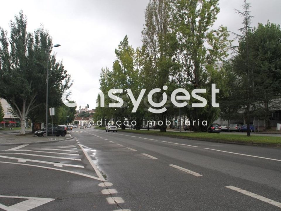 Helårsgrund i Viseu, Viseu - foto 1
