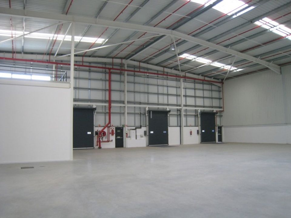 Commercial property in Benavente, Santarem - photo 2