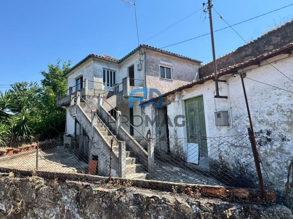 Villa - Cinfaes, Viseu - photo 1