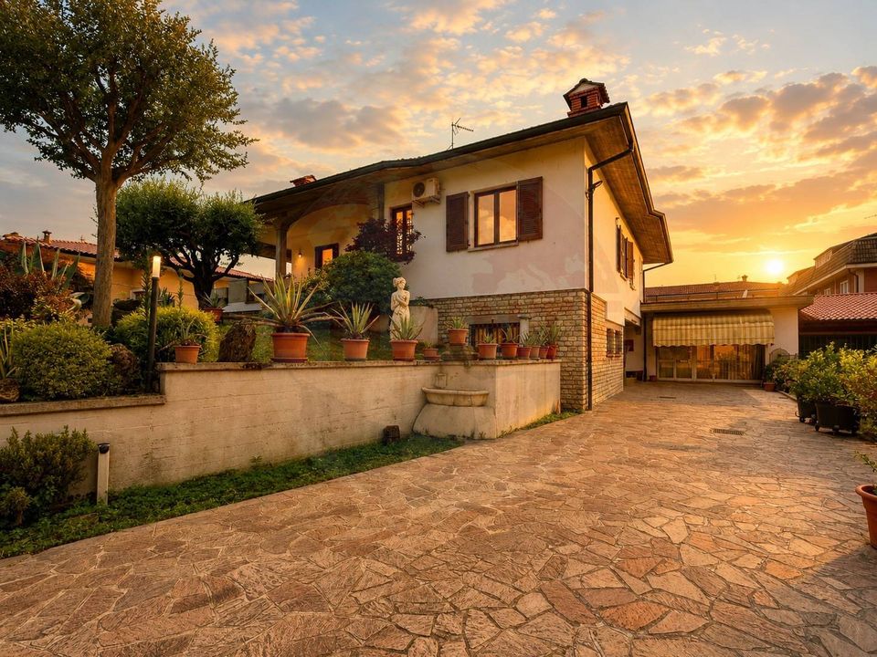 Villa i Rovato, Brescia - bilde 1