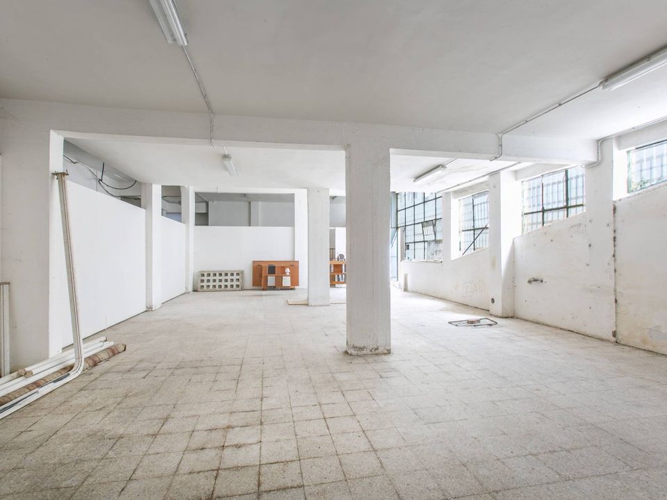 L'establiment comercial a Pomezia, Rome - foto 4