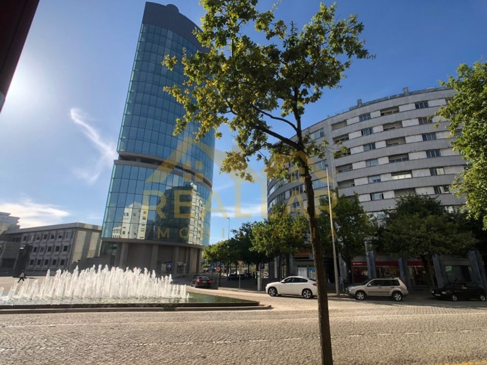 Erhvervsejendom i Maia, Porto - foto 1