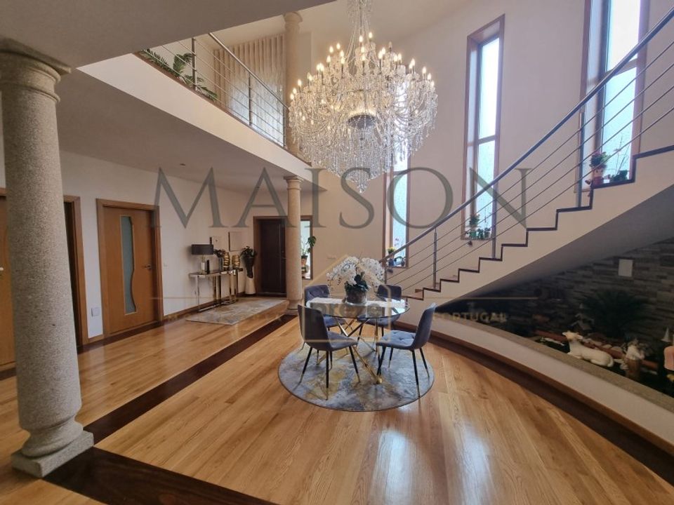 Villa - Paredes, Porto - photo 1