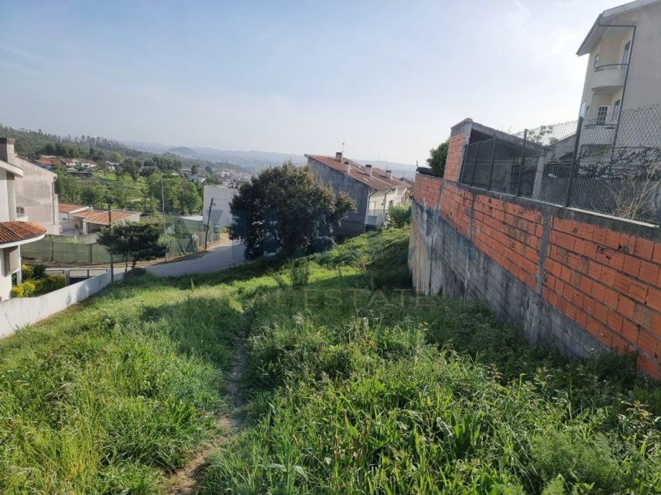 Tomt i Fanzeres, Porto - bilde 1