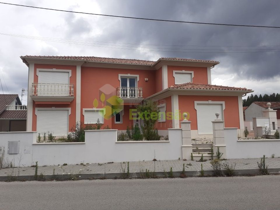 Villa in Bidoeira de Cima, Leiria - foto 1