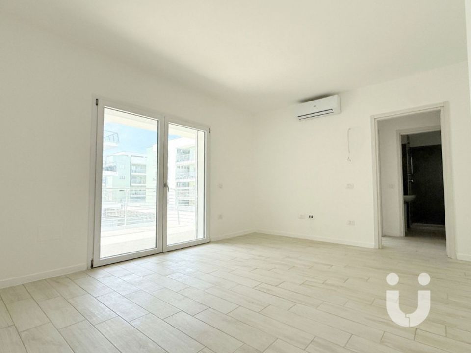 Apartamento em Pomezia, Rome - foto 3