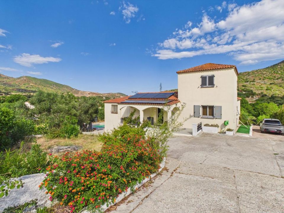Villa en Alata, Corse-du-Sud - foto 2