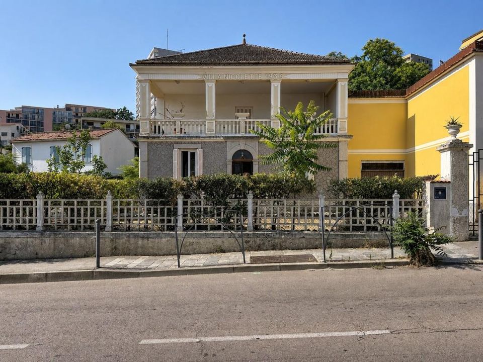 Villa i Ajaccio, Corse-du-Sud - foto 1
