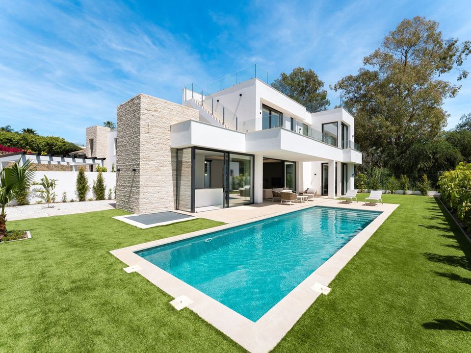 Villa i Atalaya Isdabe, Malaga - foto 1