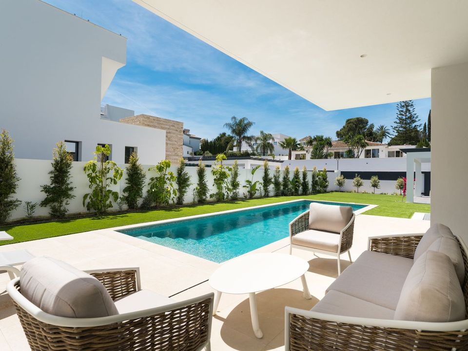 Villa i Atalaya Isdabe, Malaga - foto 4