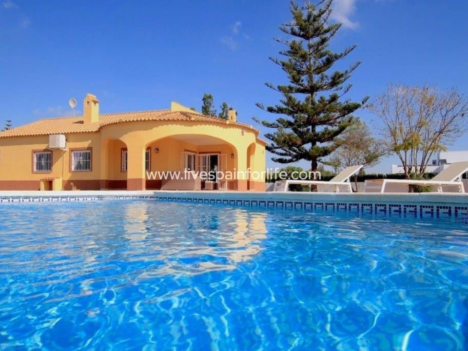 Landejendom i Dolores, Alicante - foto 1