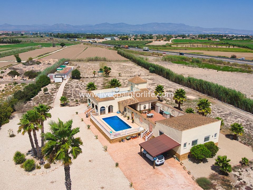 Landejendom i Dolores, Alicante - foto 1