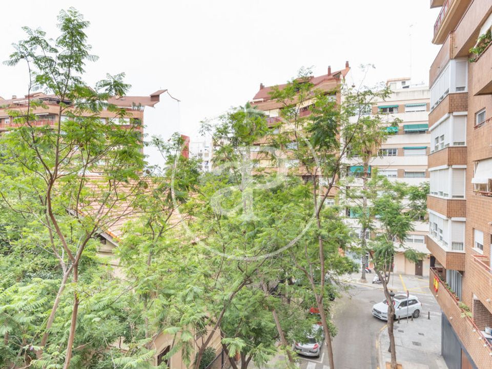 Apartment in Valencia, Valencia - photo 3