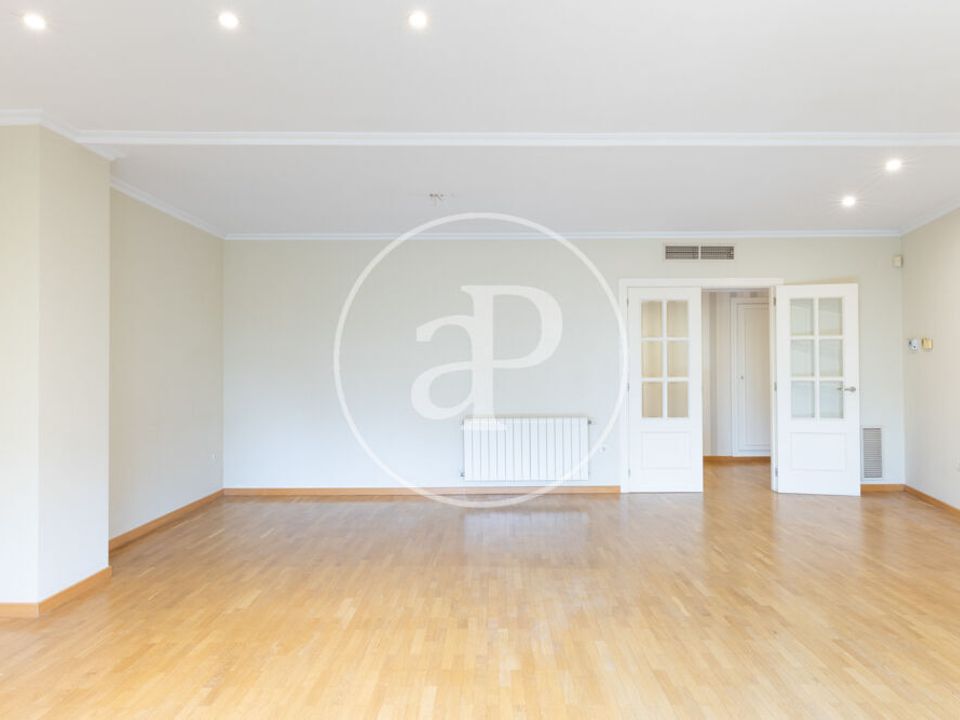Apartment in Valencia, Valencia - photo 5