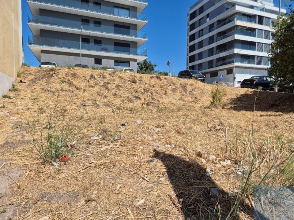 Grundstück in Amadora, Lisbon - Foto 2