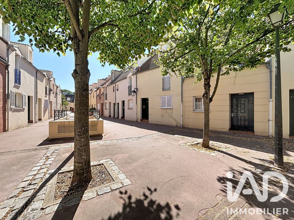 Byhus i Rueil-Malmaison, Hauts-de-Seine - foto 1