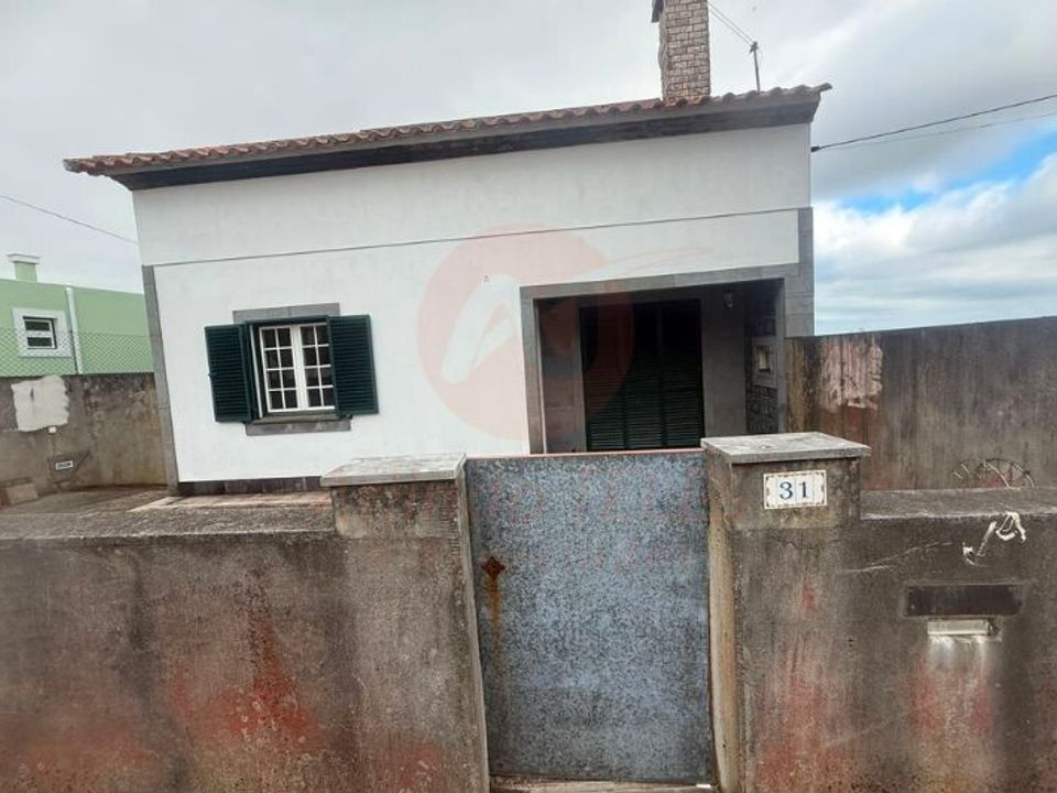 Dorpshuis in Angra do Heroismo, Terceira - foto 1