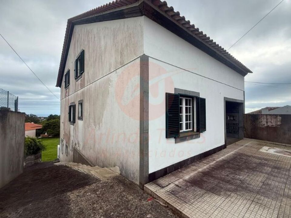 Dorpshuis in Angra do Heroismo, Terceira - foto 2