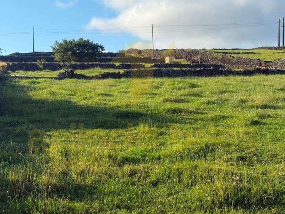 Grond in Angra do Heroismo, Terceira - foto 4