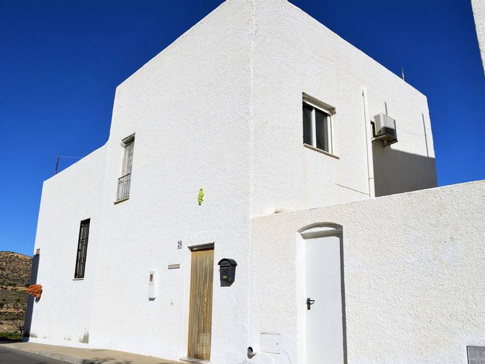Dorpshuis in Lucainena De Las Torres, Almeria - foto 2