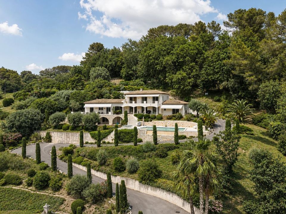 Villa a Saint-Paul-de-Vence, Alpes-Maritimes - foto 1