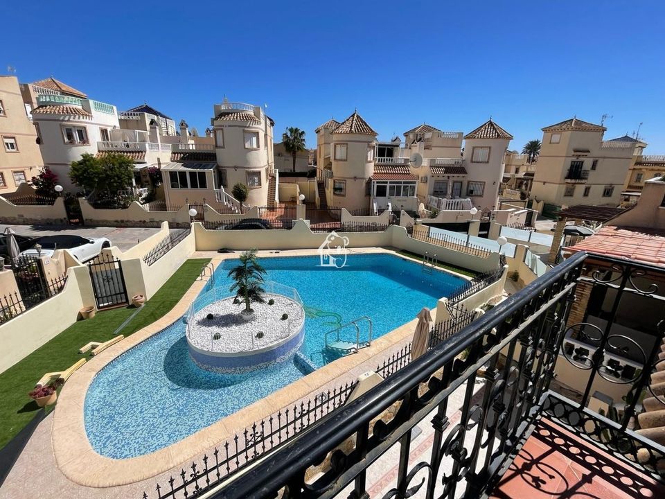 Villa a Orihuela Costa, Alicante - foto 4