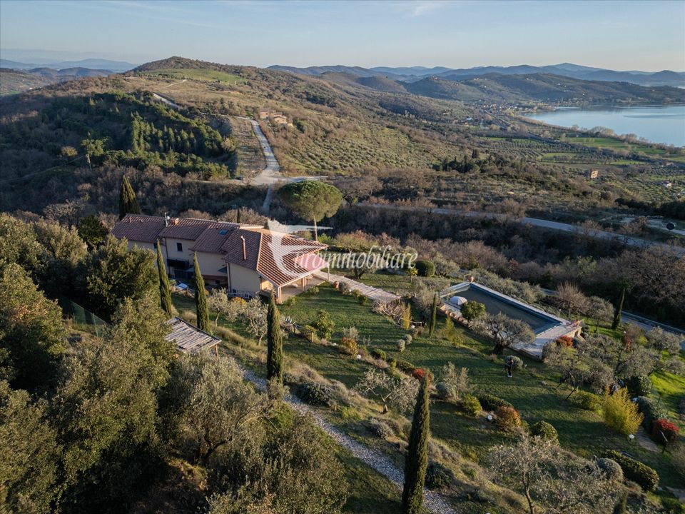 Villa i Passignano Sul Trasimeno, Perugia - foto 2