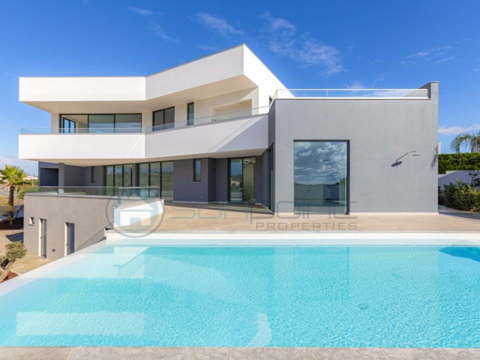Villa a Lagos, Faro - foto 1