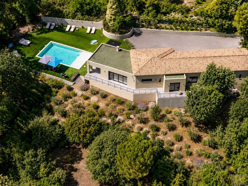 Villa i Mouans-Sartoux, Alpes-Maritimes - foto 1