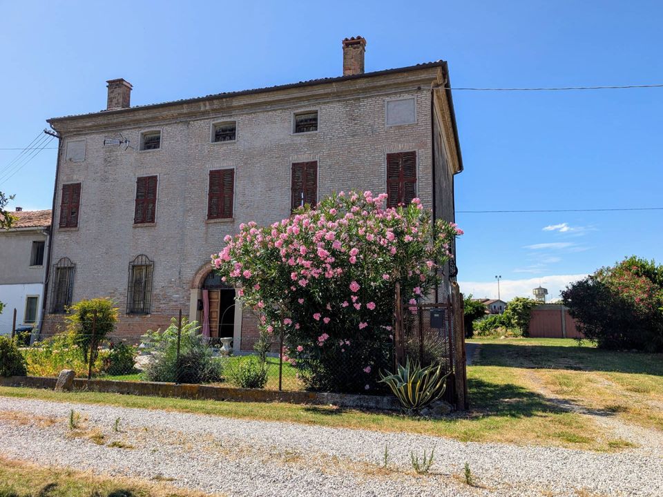 Villa en Masi Torello, Ferrara - foto 1
