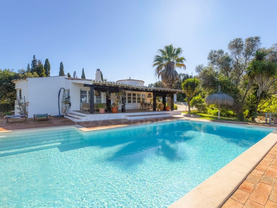 Villa i Mexilhoeira Grande, Faro - foto 1