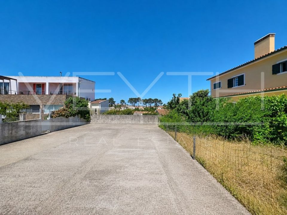 Helårsgrund i Fernao Ferro, Setubal - foto 1