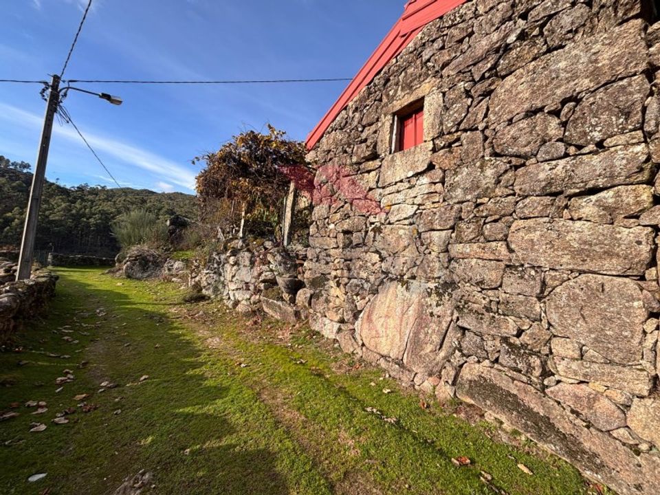 Ruinere i Arcos de Valdevez, Viana do Castelo - foto 1