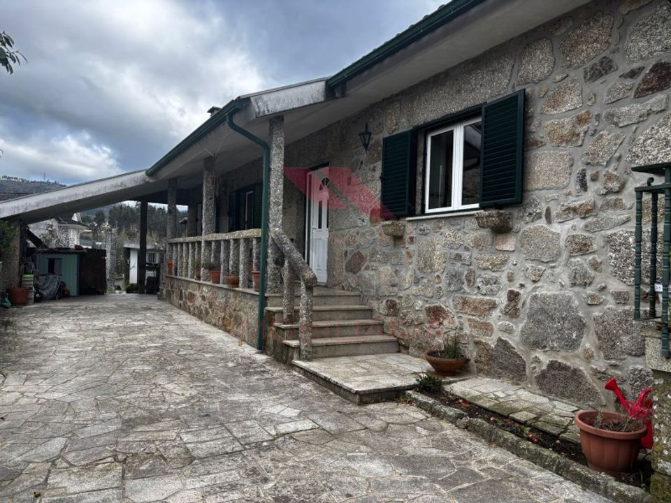 Villa i Arcos de Valdevez, Viana do Castelo - foto 1