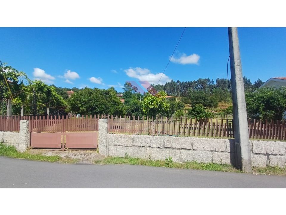 Helårsgrund i Arcos de Valdevez, Viana do Castelo - foto 2