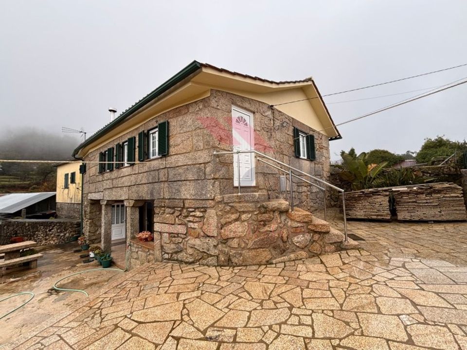 Villa i Arcos de Valdevez, Viana do Castelo - foto 1