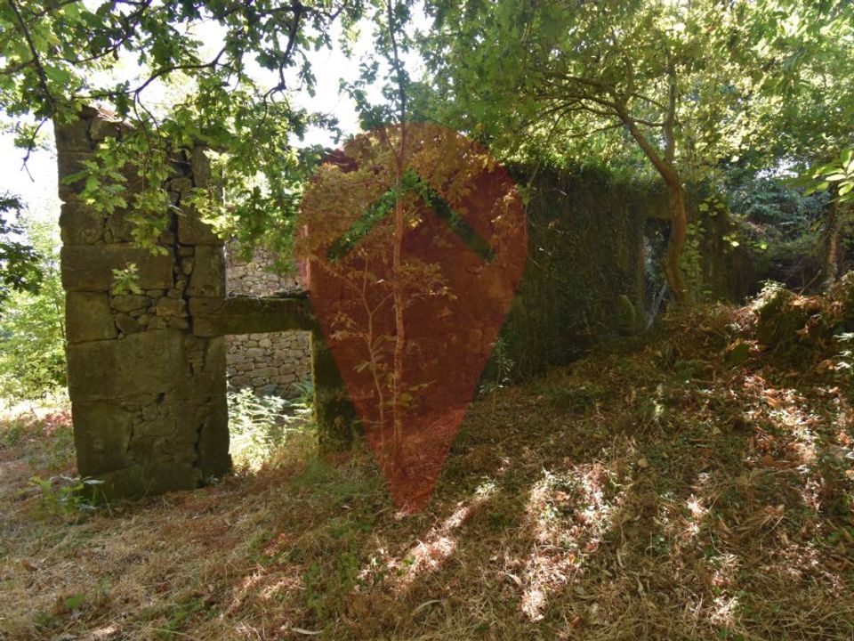 Ruine - Candemil e Gondar, Viana do Castelo - photo 1