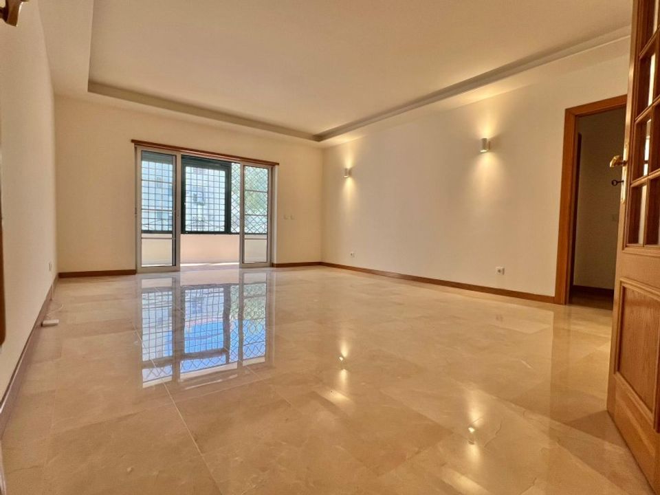 Apartment in Carcavelos, Lisbon - photo 3