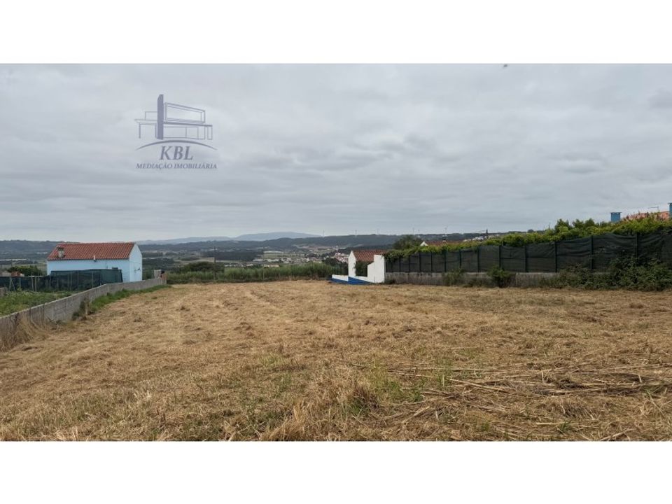 Helårsgrund i Olho Marinho, Leiria - foto 1