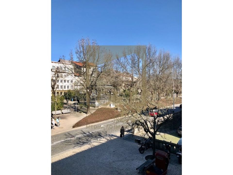 Erhvervsejendom i Guimaraes, Braga - foto 1